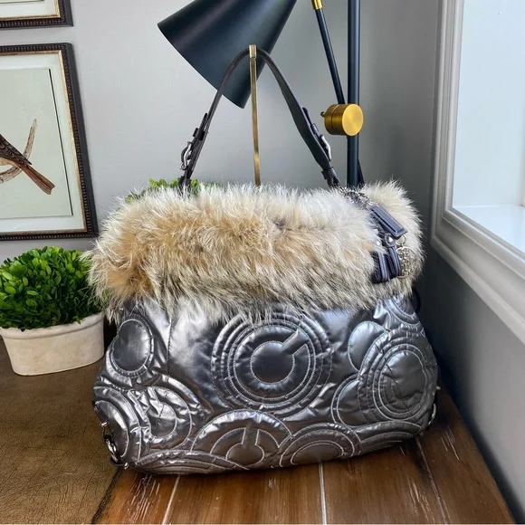 Coach XL Hampton Ski Coyote Fur Quilted Hobo Bag - Picture 14 of 16